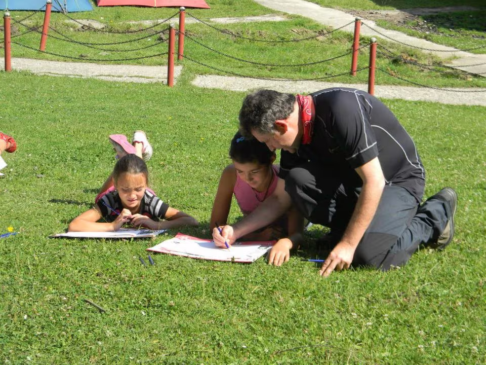 Din taberele noastre — Desen în aer liber